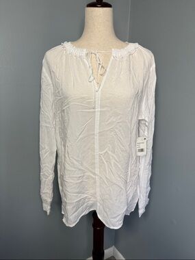 NWT Velvet by Graham & Spencer White Samantha Top Sz L